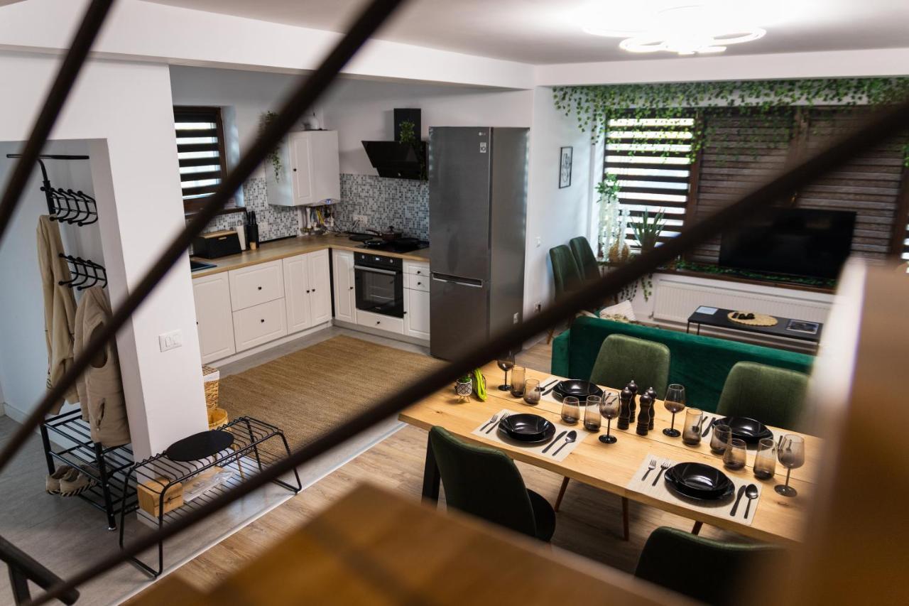 Jungle Family Villa Near Park Aventura,Lake,Zoo Брашов Екстериор снимка